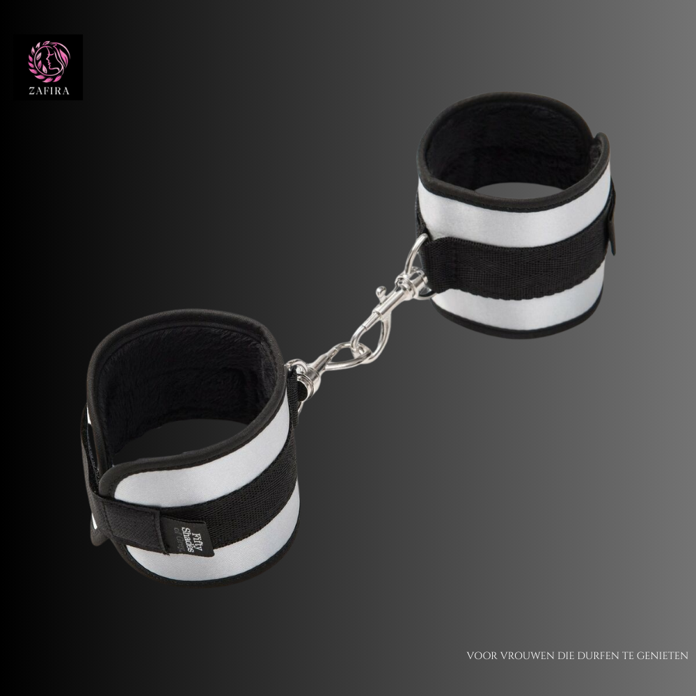 Fifty Shades of Grey Fifty Shades of Grey Totally His Zwart